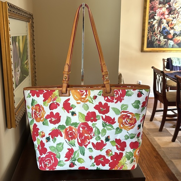 Dooney & Bourke Floral Tote Bag Excellent Condition - Picture 4 of 15